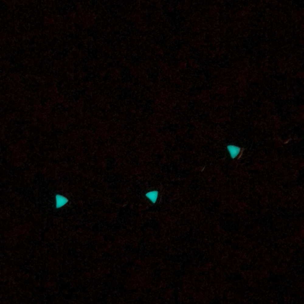 Stainless steel anklet with glow in the dark hearts. - Picture 4 of 6